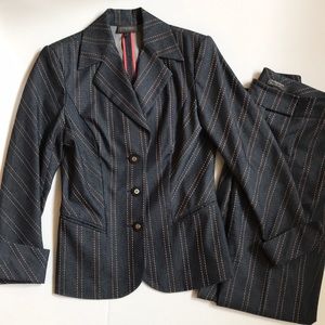 Classiques Entier Women’s Power Suit